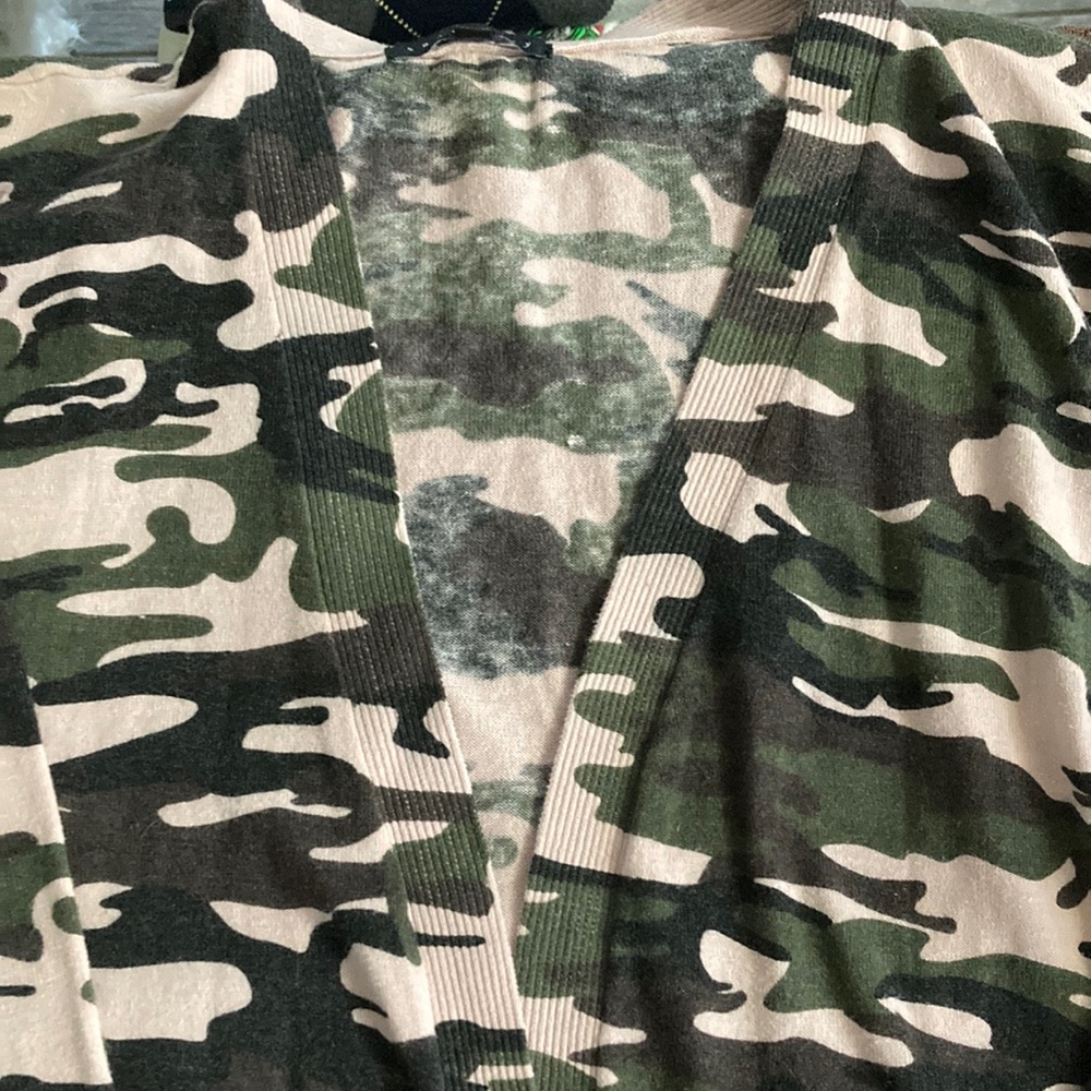 Sanctuary open front sweater cardigan medium camouflage pink green